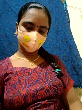 mini-queen online show from February 9, 2026, 5:22 pm