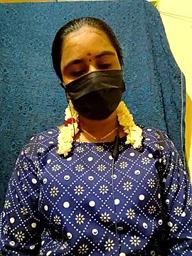 mini-queen online show from April 12, 2026, 4:10 pm