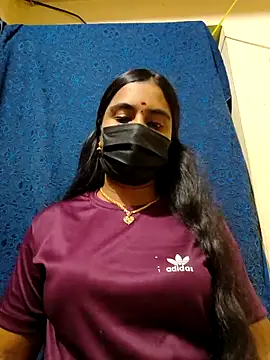 mini-queen online show from April 3, 2026, 5:52 pm