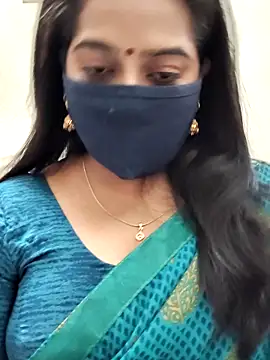 Snapshot of saritha29 chatting on January 6, 2026, 5:17 pm saritha29 online show from January 6, 2026, 5:17 pm