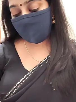 Snapshot of saritha29 chatting on December 20, 2025, 4:43 pm saritha29 online show from December 20, 2025, 4:43 pm