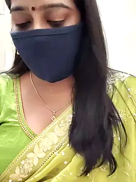 Snapshot of saritha29 chatting on December 19, 2025, 11:34 am saritha29 online show from December 19, 2025, 11:34 am