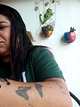 snow belle online show from November 20, 2025, 2:51 pm