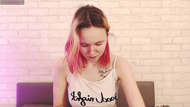 Snapshot of Ericha_Stone chatting on February 11, 2026, 1:38 am Ericha Stone online show from February 11, 2026, 1:38 am