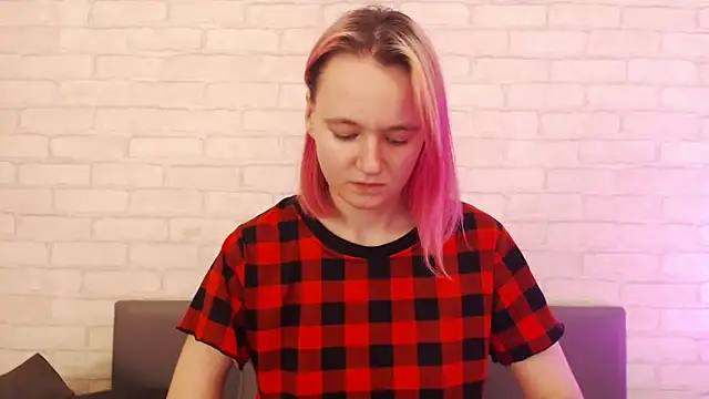 Snapshot of Ericha_Stone chatting on November 19, 2025, 1:16 am Ericha Stone online show from November 19, 2025, 1:16 am