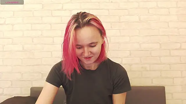 Snapshot of Ericha_Stone chatting on November 3, 2025, 4:28 am Ericha Stone online show from November 3, 2025, 4:28 am