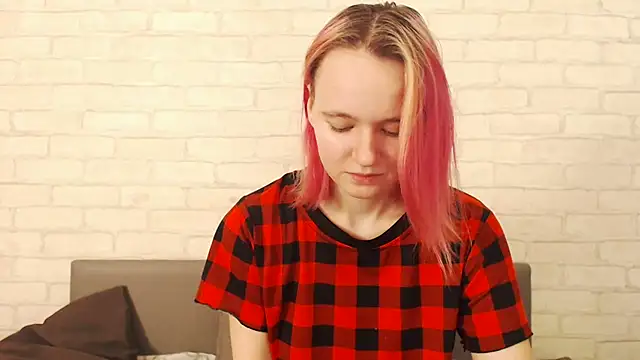 Snapshot of Ericha_Stone chatting on November 21, 2025, 1:26 am Ericha Stone online show from November 21, 2025, 1:26 am