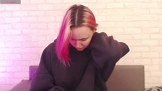 Snapshot of Ericha_Stone chatting on November 10, 2025, 2:16 am Ericha Stone online show from November 10, 2025, 2:16 am