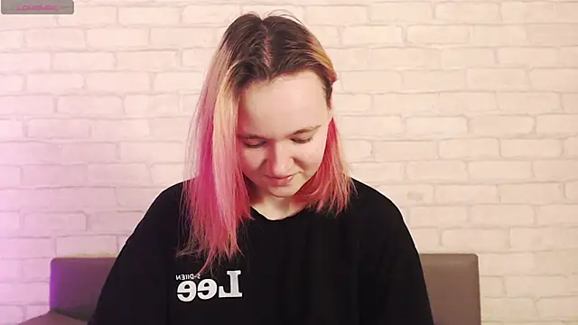 Snapshot of Ericha_Stone chatting on January 17, 2026, 1:09 am Ericha Stone online show from January 17, 2026, 1:09 am