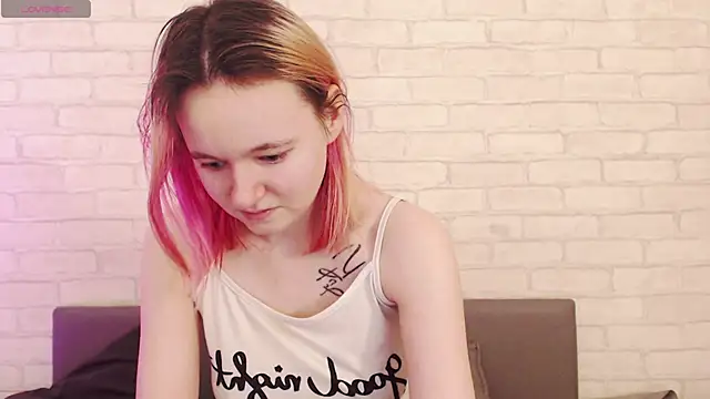 Snapshot of Ericha_Stone chatting on February 7, 2026, 2:19 am Ericha Stone online show from February 7, 2026, 2:19 am