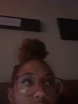 StylishEchium online show from October 29, 2025, 6:56 am