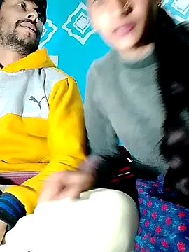 Pahadi couple online show from December 16, 2025, 4:50 am