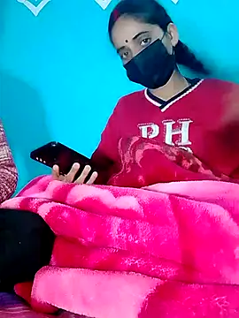 Pahadi couple online show from November 29, 2025, 4:34 am