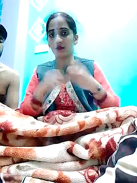 Pahadi couple online show from October 8, 2025, 3:35 pm