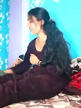 Pahadi couple online show from December 13, 2025, 8:04 pm