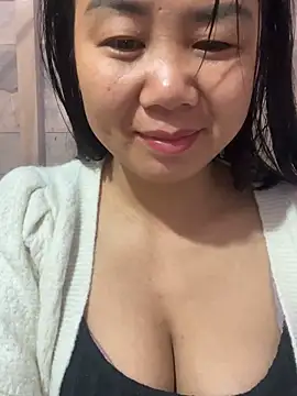 Snapshot of Binjt chatting on March 14, 2026, 8:15 pm Binjt online show from March 14, 2026, 8:15 pm