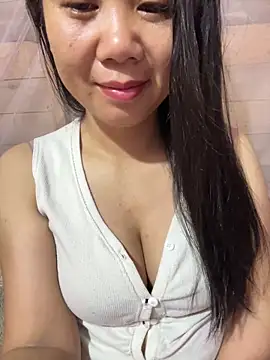 Snapshot of Binjt chatting on February 25, 2026, 11:15 pm Binjt online show from February 25, 2026, 11:15 pm