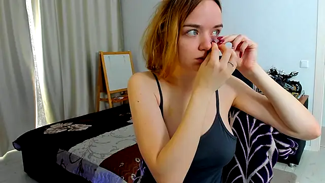 JanetShy online show from September 11, 2025, 7:08 am