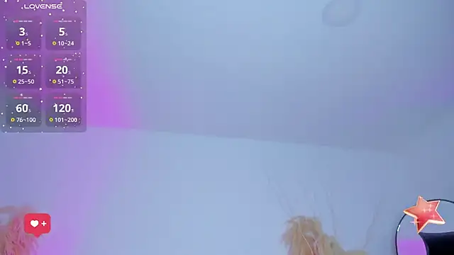 Emilywillis8 online show from October 9, 2025, 1:11 pm