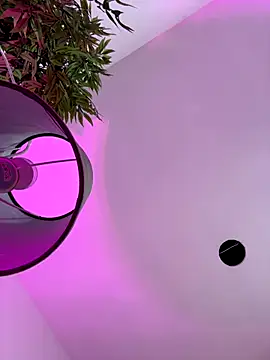 Emilywillis8 online show from September 9, 2025, 1:20 pm