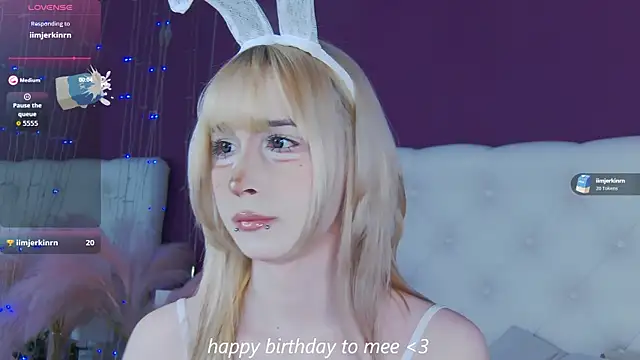 cutetomie online show from April 1, 2026, 9:23 pm