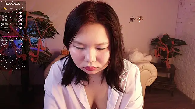 Snapshot of Moana_light chatting on November 8, 2025, 2:04 am Moana light online show from November 8, 2025, 2:04 am