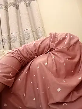 Snapshot of midnightmuse-03 chatting on November 30, 2025, 5:25 pm midnightmuse-03 online show from November 30, 2025, 5:25 pm