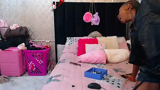 Snapshot of SexyPetitex25 chatting on November 19, 2025, 7:47 pm SexyPetitex25 online show from November 19, 2025, 7:47 pm