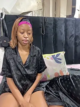 SexyPetitex25 online show from March 24, 2026, 7:14 pm