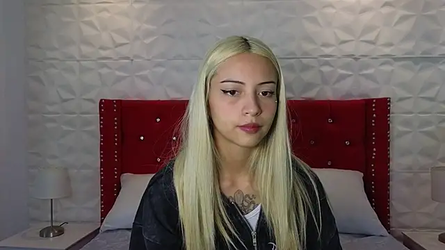 Lucy n pink online show from December 16, 2025, 3:38 pm