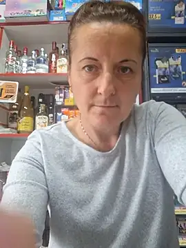 Fluturas2 online show from September 29, 2025, 12:44 pm