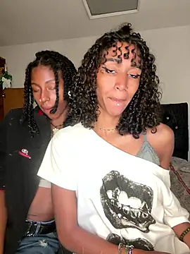 Snapshot of lynx_sun chatting on January 5, 2026, 11:52 pm lynx sun online show from January 5, 2026, 11:52 pm