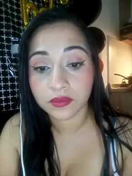 Snapshot of Alisson_Morgann chatting on October 12, 2025, 2:35 am Alisson Morgann online show from October 12, 2025, 2:35 am