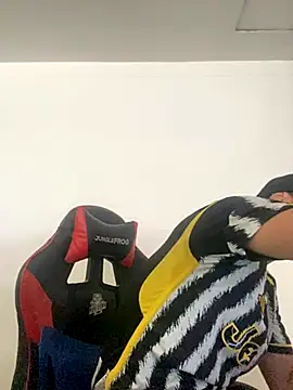 cristopher wallacee online show from October 6, 2025, 8:42 pm