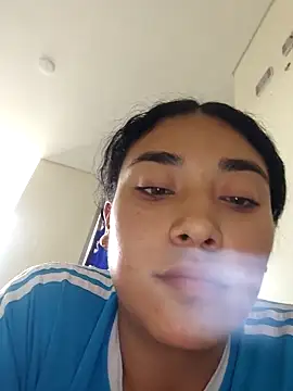 AmberGold- online show from April 8, 2026, 9:05 pm