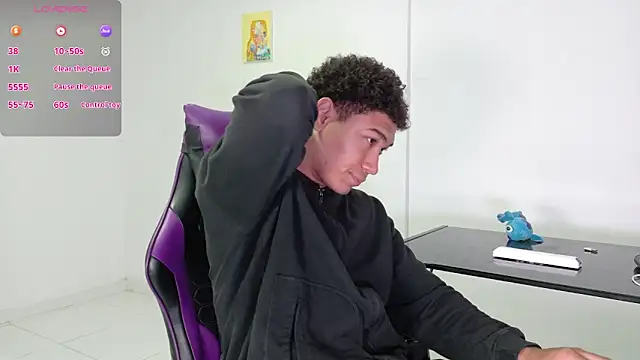 Snapshot of kenji_azura1 chatting on March 7, 2026, 4:30 am kenji azura1 online show from March 7, 2026, 4:30 am