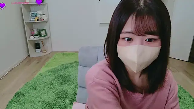 Snapshot of Haru_chiii chatting on November 22, 2025, 2:32 am Haru chiii online show from November 22, 2025, 2:32 am