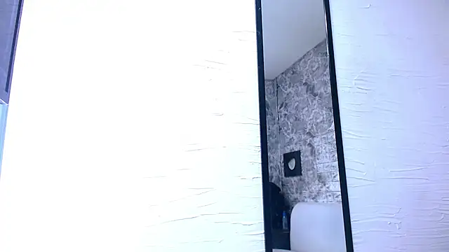 Snapshot of tattoos22 chatting on December 2, 2025, 11:34 am tattoos22 online show from December 2, 2025, 11:34 am