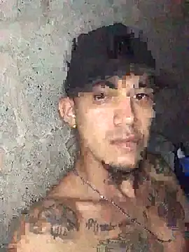 Snapshot of tattoos22 chatting on November 13, 2025, 11:58 am tattoos22 online show from November 13, 2025, 11:58 am