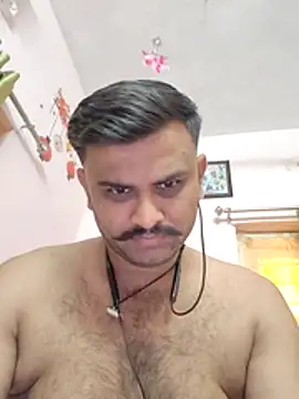 Snapshot of Frvgggghh chatting on November 11, 2025, 8:42 am Frvgggghh online show from November 11, 2025, 8:42 am