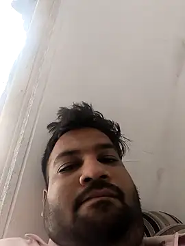 Snapshot of vinay_smalldick chatting on May 17, 2026, 6:35 am vinay smalldick online show from May 17, 2026, 6:35 am