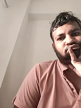 Snapshot of vinay_smalldick chatting on May 19, 2026, 1:43 am vinay smalldick online show from May 19, 2026, 1:43 am