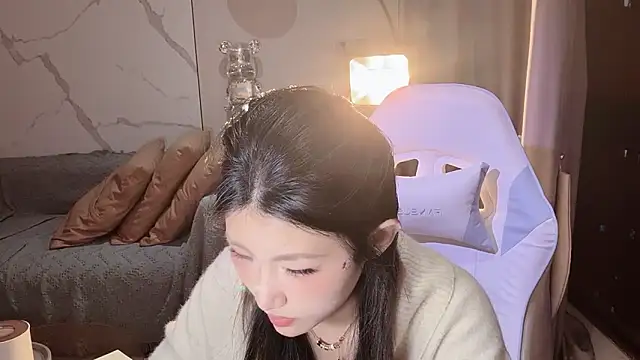 Snapshot of Lixinel-520 chatting on December 1, 2025, 1:01 pm Lixinel-520 online show from December 1, 2025, 1:01 pm