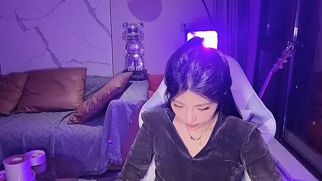 Snapshot of Lixinel-520 chatting on December 3, 2025, 12:37 pm Lixinel-520 online show from December 3, 2025, 12:37 pm