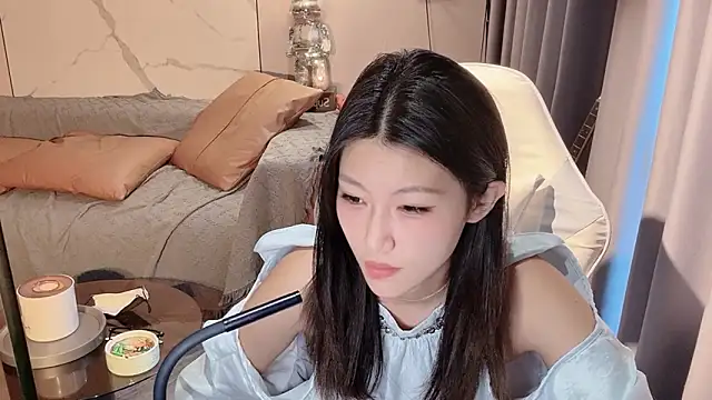 Snapshot of Lixinel-520 chatting on November 21, 2025, 2:10 am Lixinel-520 online show from November 21, 2025, 2:10 am