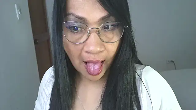 LissafeetHott online show from October 25, 2025, 10:32 pm