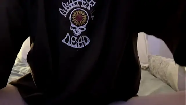 Snapshot of GodHermes_ chatting on November 6, 2025, 12:14 am GodHermes online show from November 6, 2025, 12:14 am