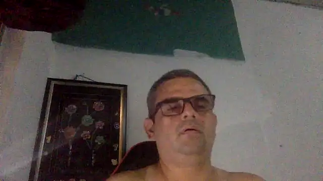 Snapshot of Katracho6969 chatting on May 18, 2026, 1:39 am Katracho6969 online show from May 18, 2026, 1:39 am