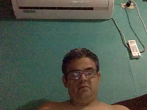 Katracho6969 online show from October 19, 2025, 2:03 am