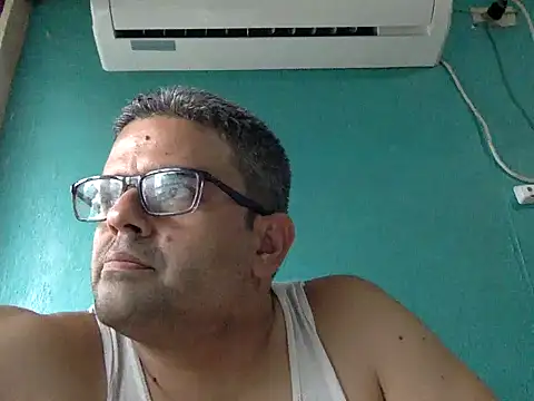 Katracho6969 online show from November 1, 2025, 9:19 pm